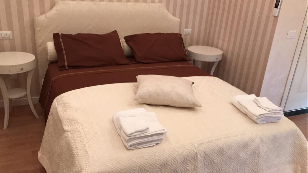 クロトーネ Donna Margharet Bed & Breakfast エクステリア 写真