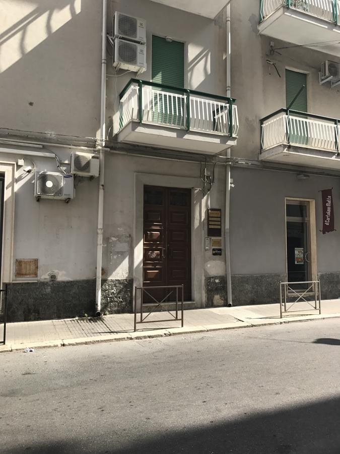 クロトーネ Donna Margharet Bed & Breakfast エクステリア 写真