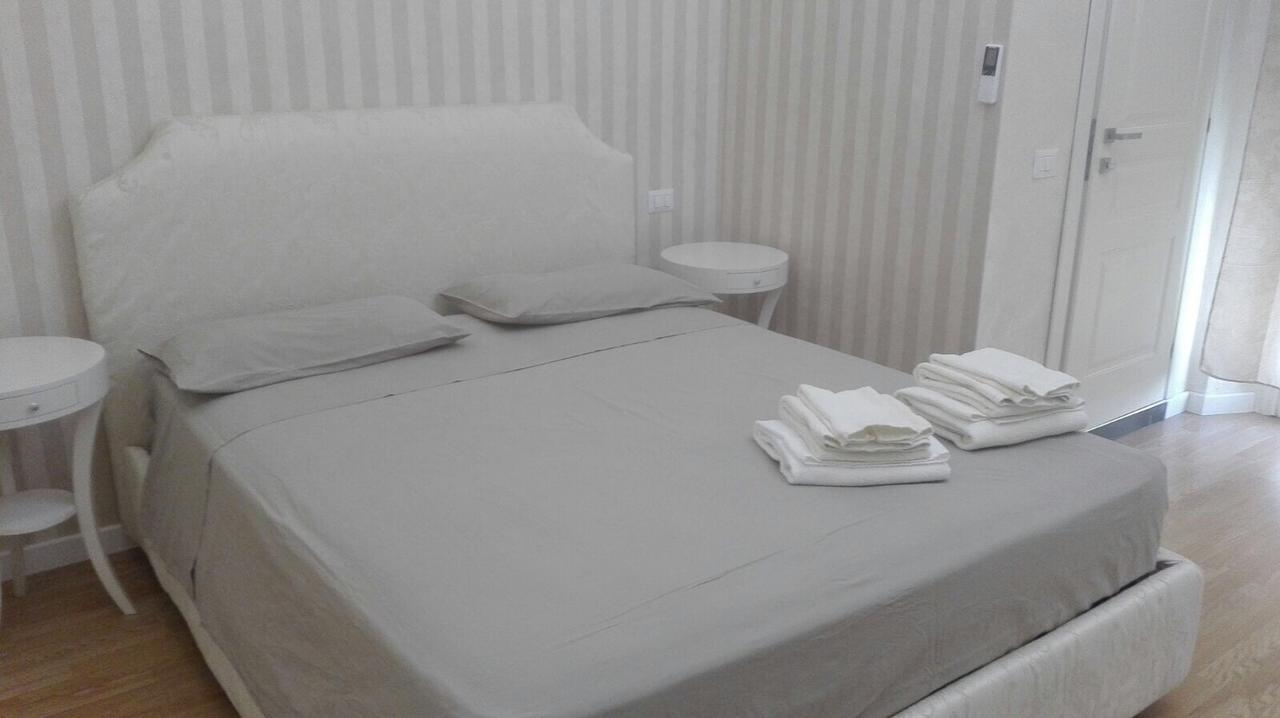 クロトーネ Donna Margharet Bed & Breakfast エクステリア 写真